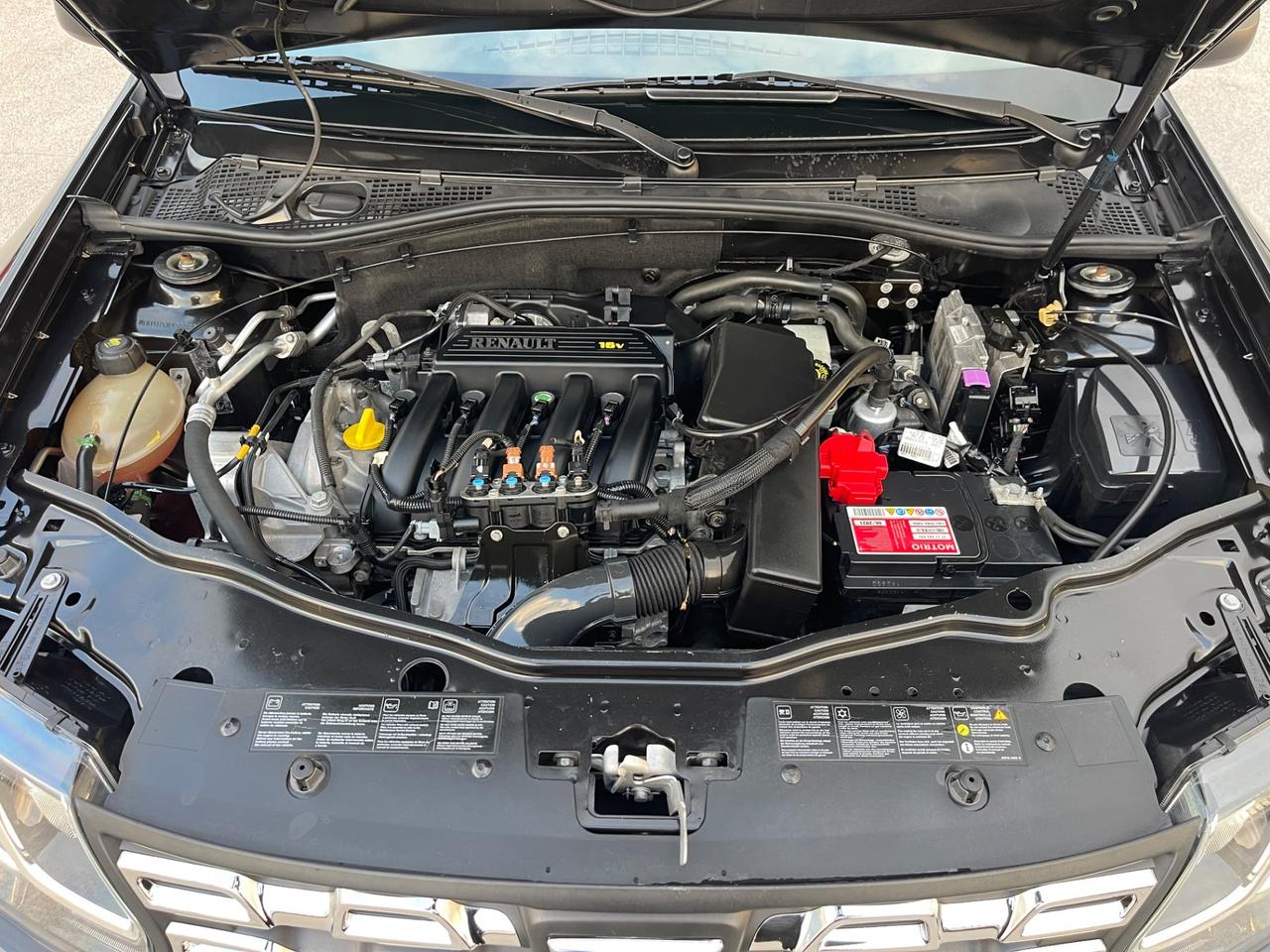 DACIA DUSTER 1.6 GPL FULL NAVI RESTYLING GPL 2035