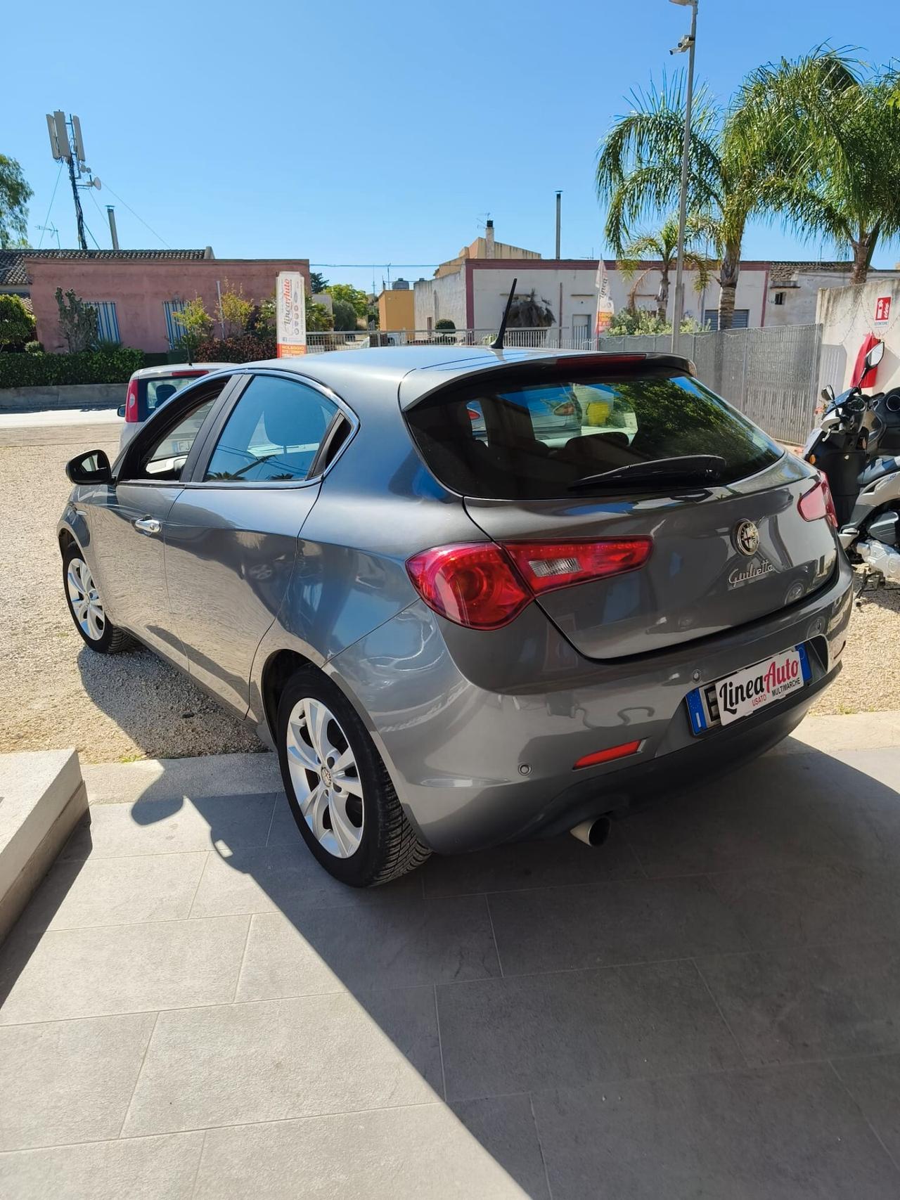 Alfa Romeo Giulietta 1.6 JTDm-2 105 CV Distinctive