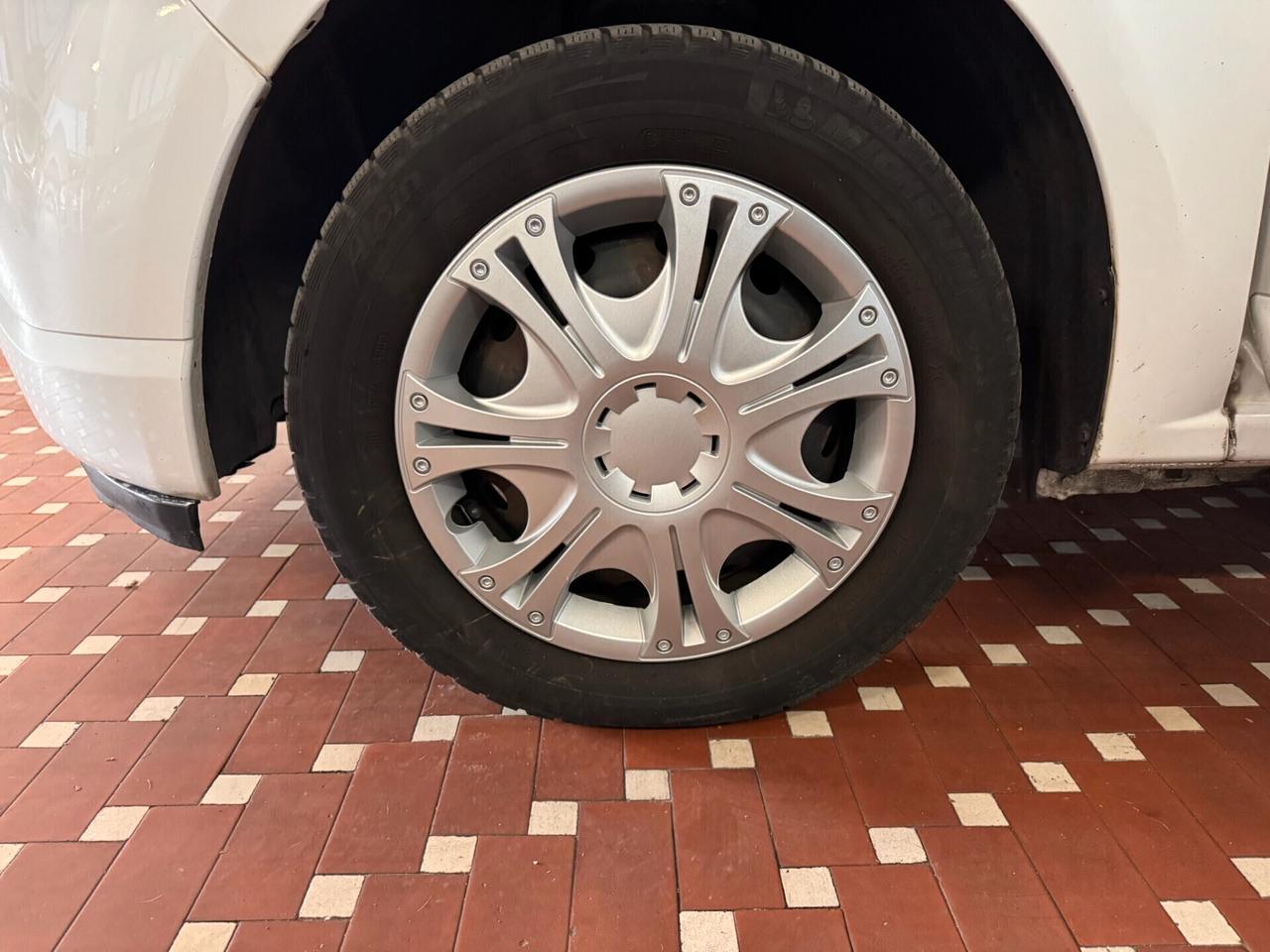 Dacia Sandero 1.5 dCi 75CV Embleme - NEOPATENTATI