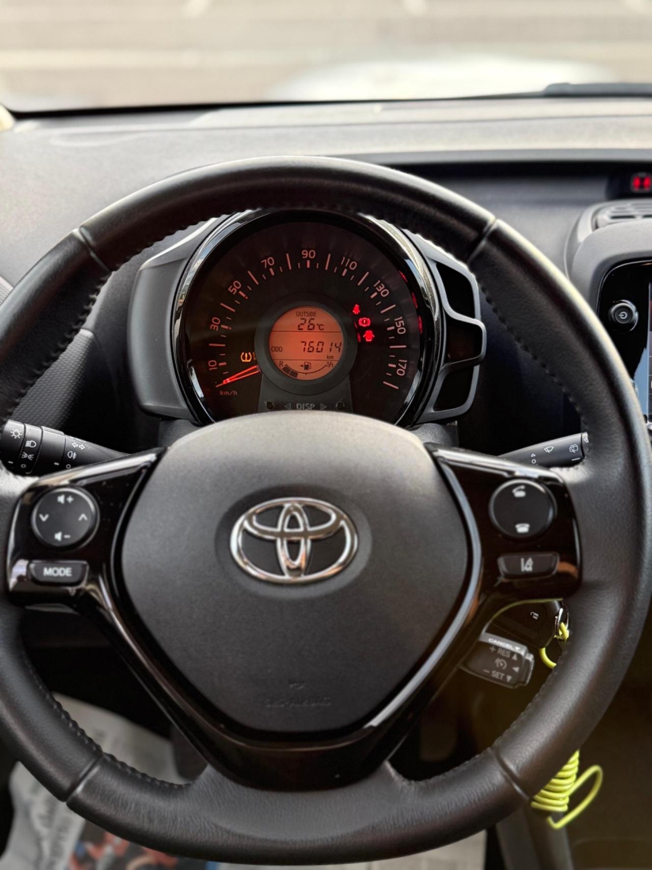 Toyota Aygo 1.0 VVT-i 69 CV 5 porte x-business