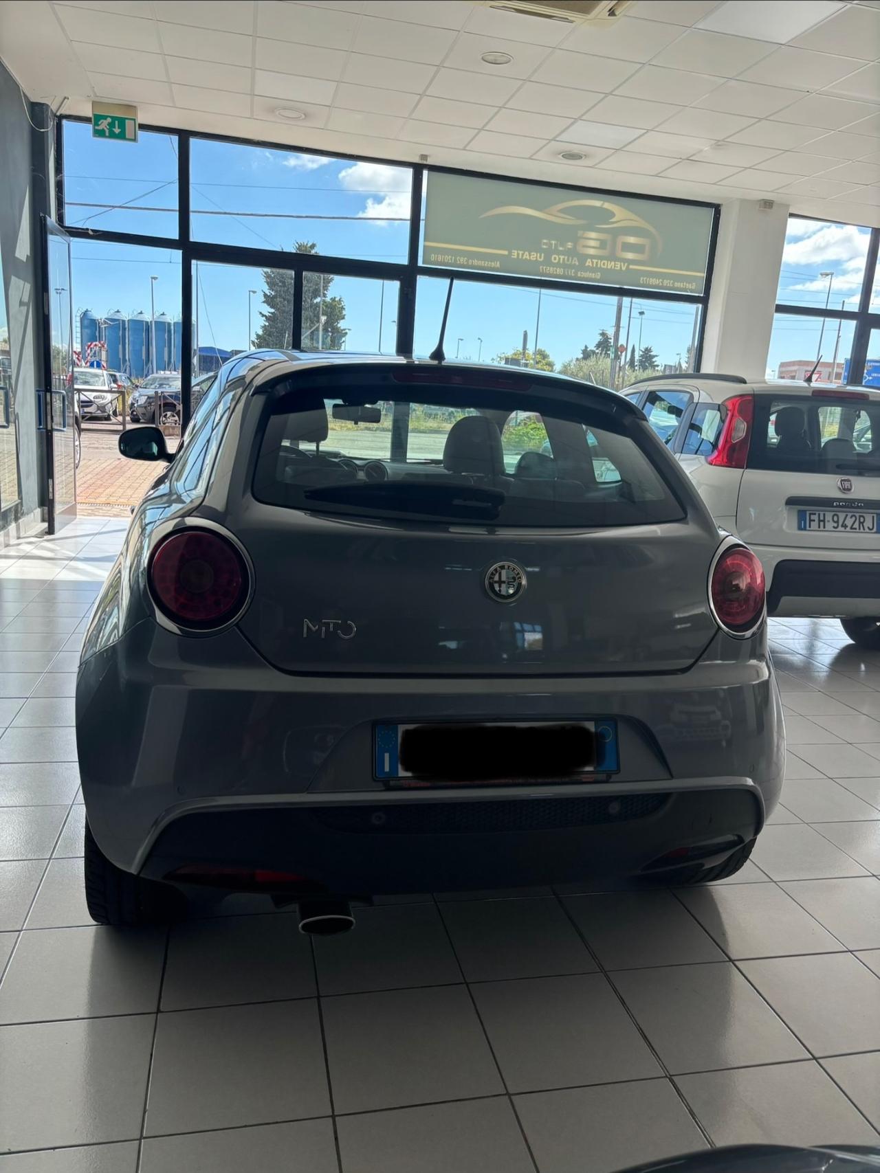 Alfa Romeo MiTo 1.6 JTDm 16V Distinctive Sport Pack