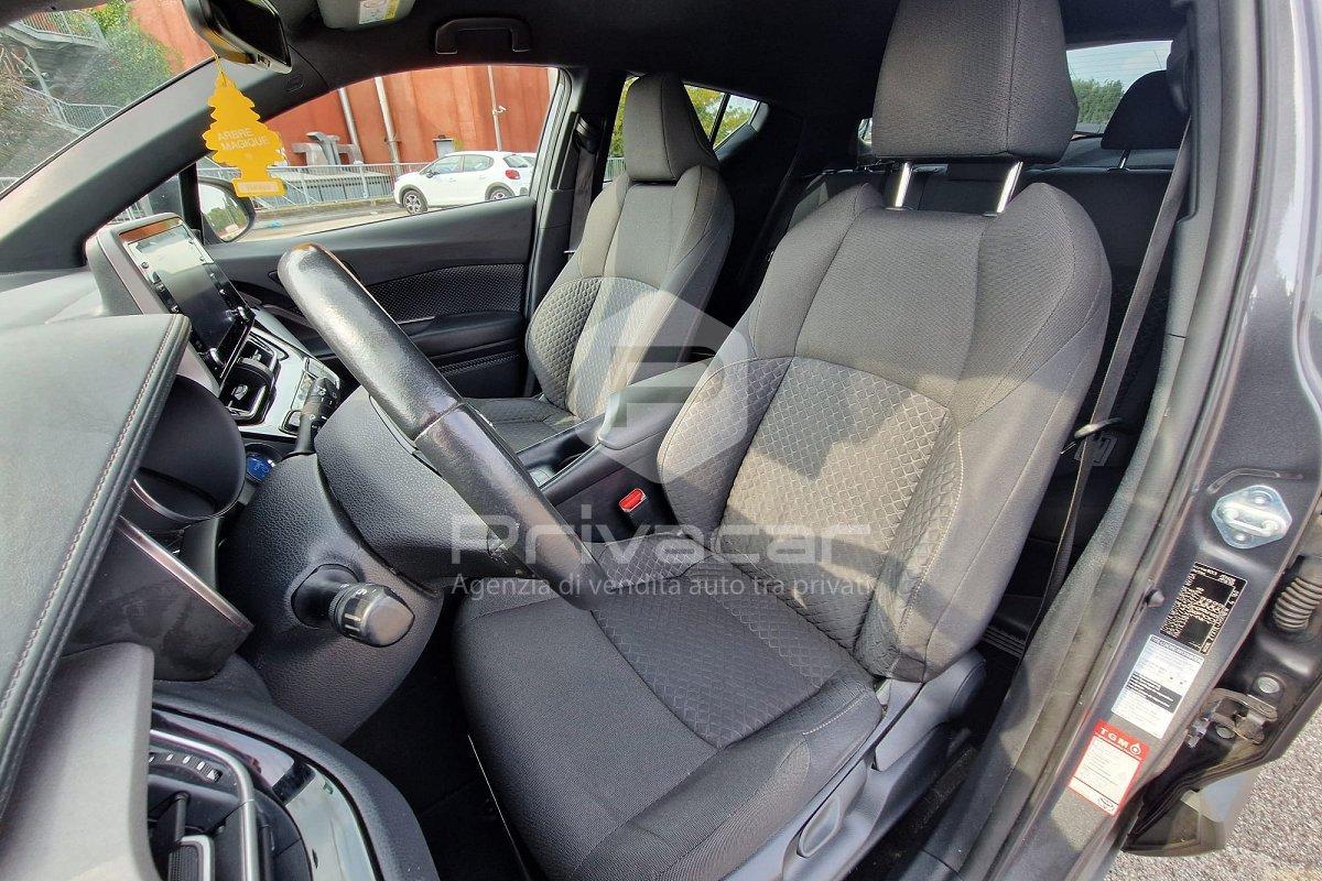 TOYOTA C-HR 1.8 Hybrid E-CVT Active