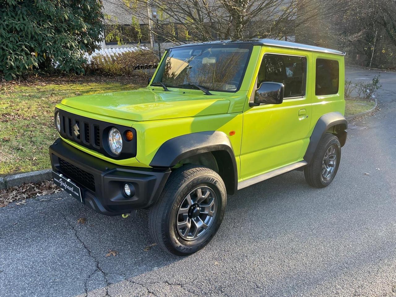 Suzuki Jimny 1.5 5MT Top