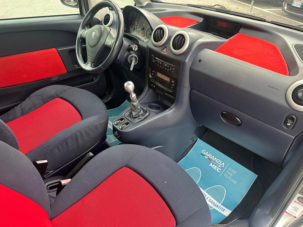 Peugeot 1007 1.4 HDi Happy