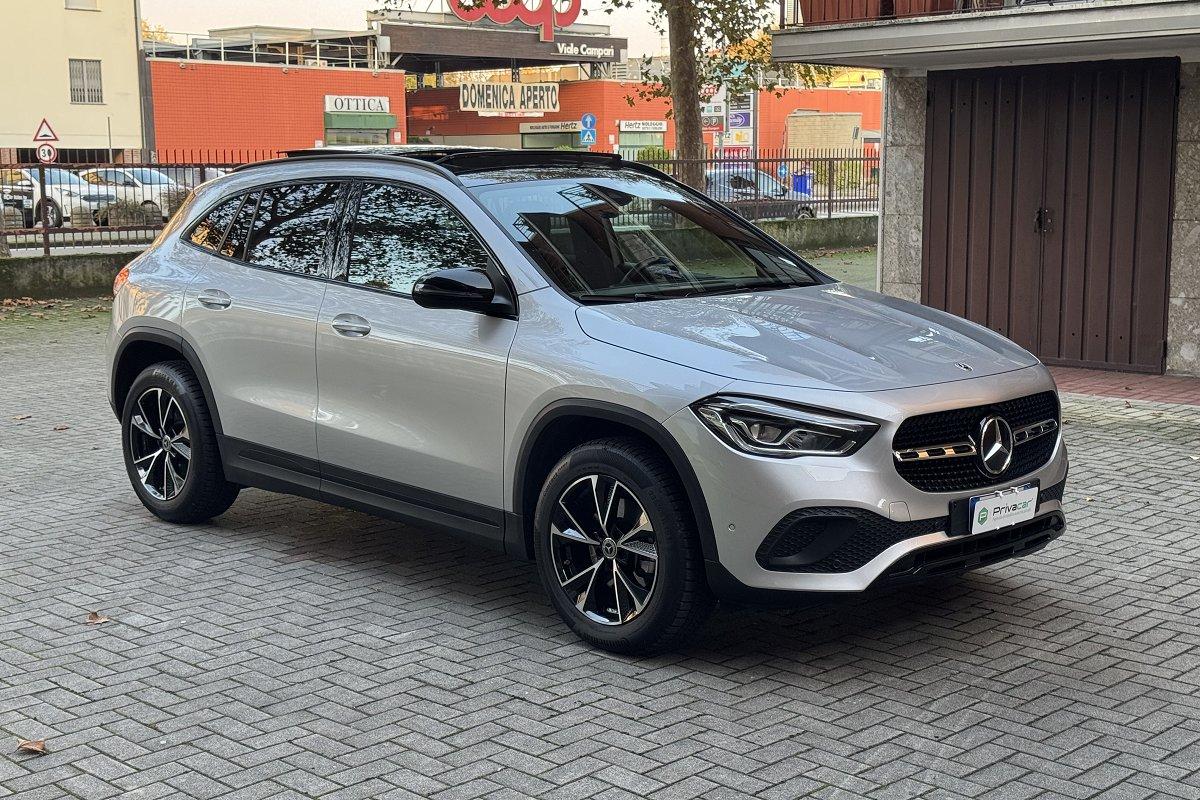 MERCEDES GLA 200 d Automatic Sport Plus