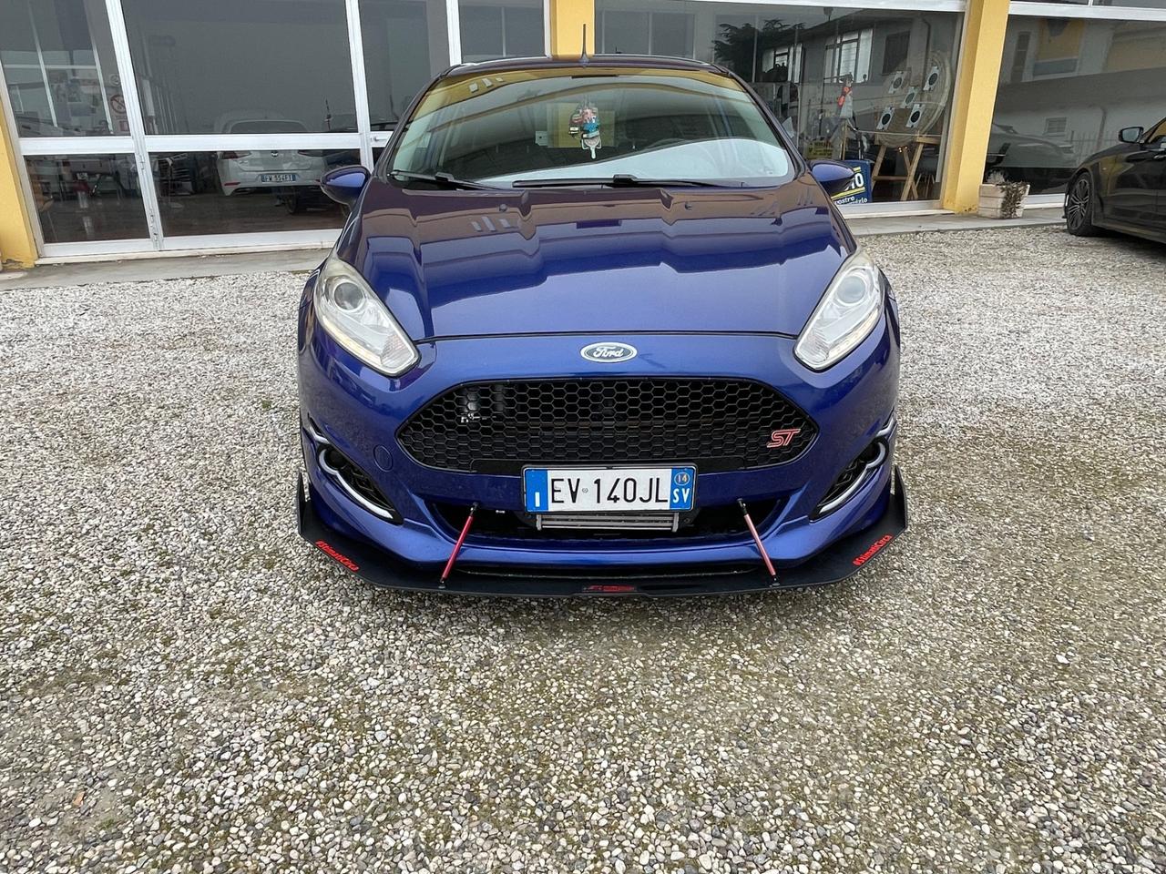 Ford Fiesta 1.5 TDCi 75CV 5 porte Titanium