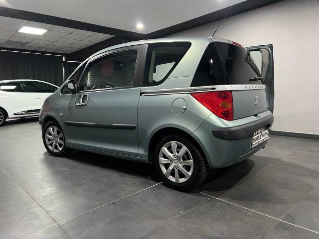 PEUGEOT 1007 1.6 HDi Sporty