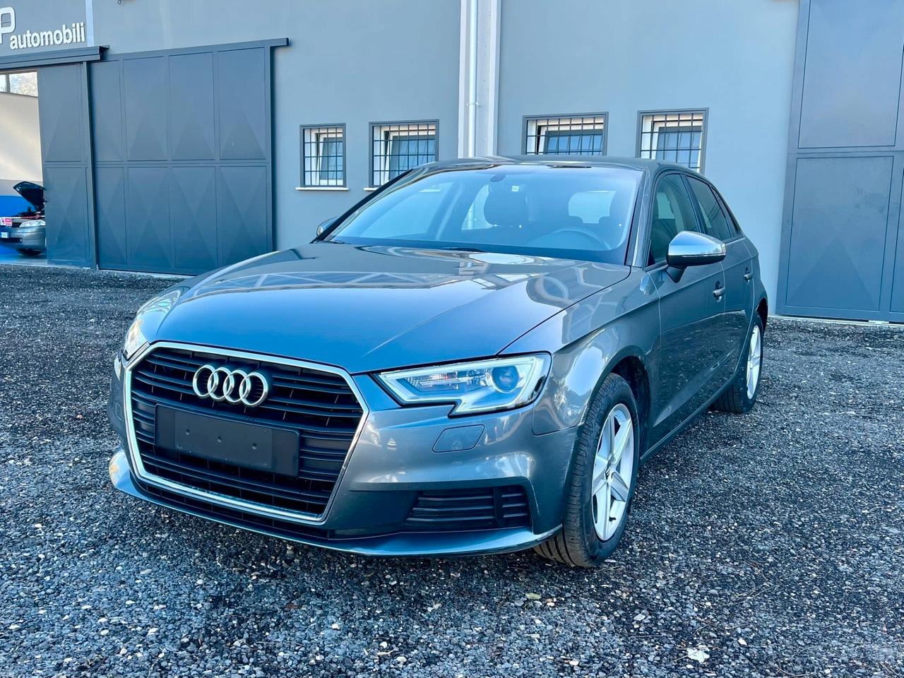 Audi A3 1.6 TDI 116CV S tronic Business