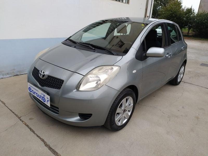 Toyota Yaris Yaris 5p 1.0 Sol