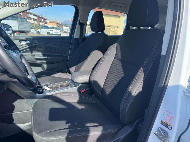 FORD Kuga 1.5 TDCi 120CV AUTOM S&S Business TG : FR704FJ