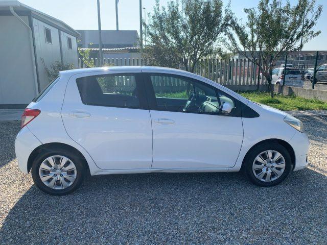 TOYOTA Yaris 1.0 5 porte Lounge