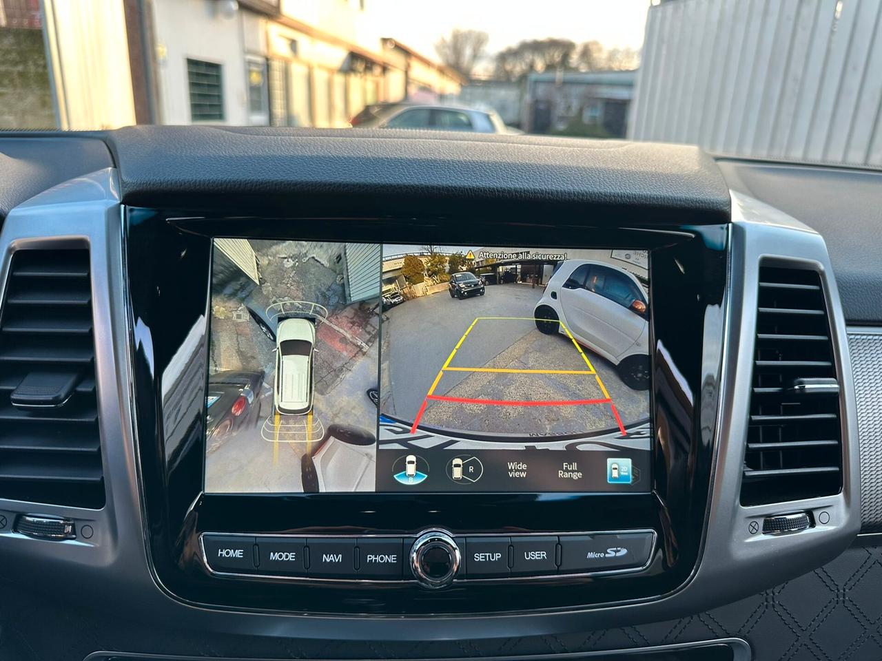 Ssangyong REXTON 2.2 4WD Dream 8 A/T