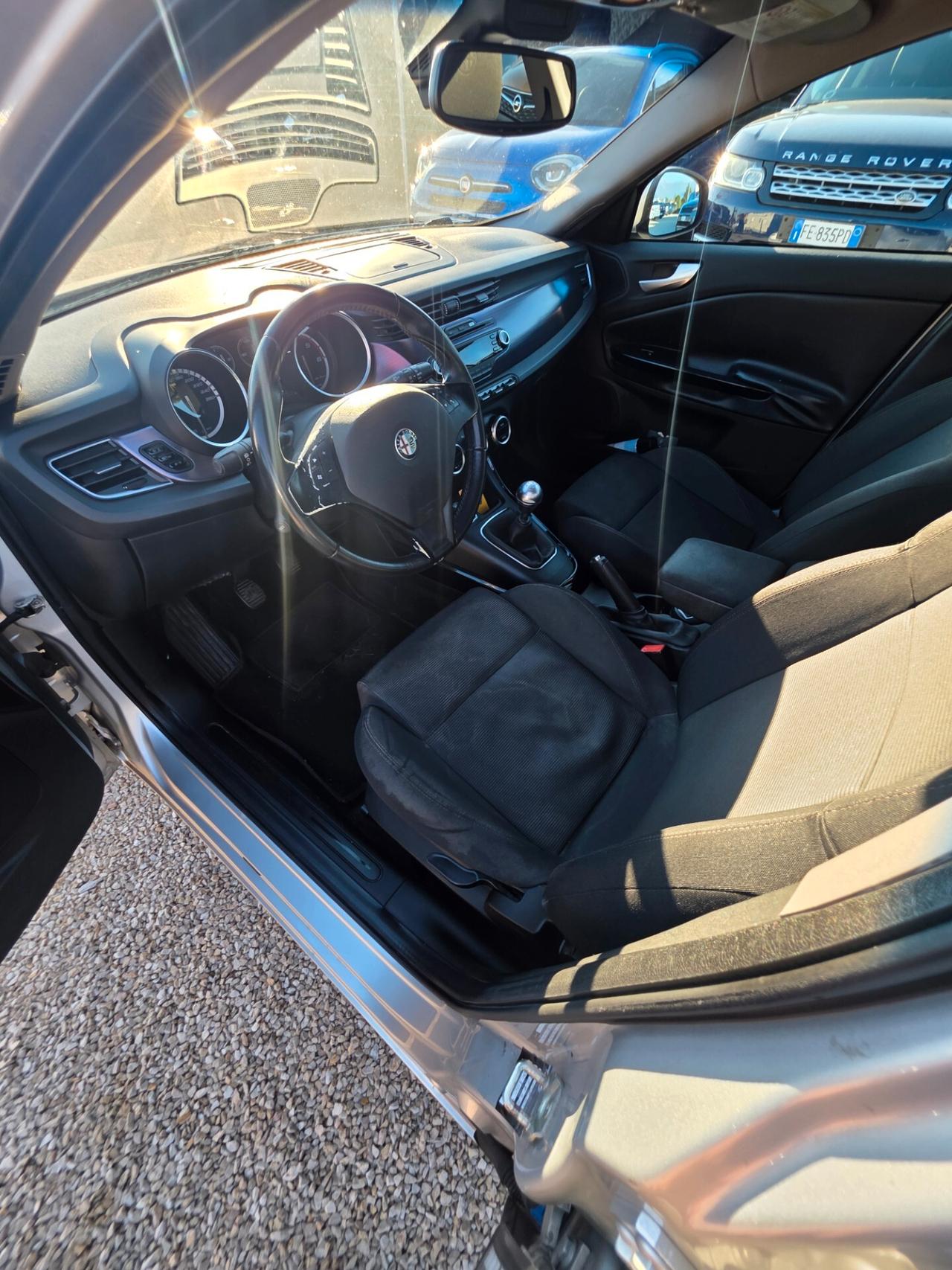 Alfa Romeo Giulietta 1.6 JTDm-2 105 CV Distinctive