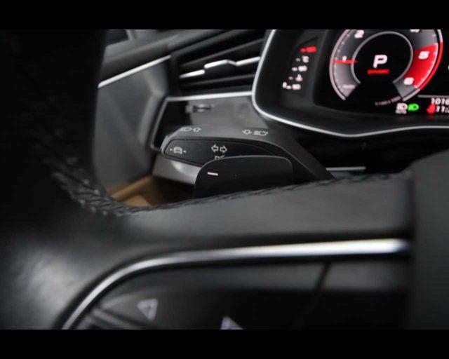 AUDI Q8 45 TDI quattro tiptronic
