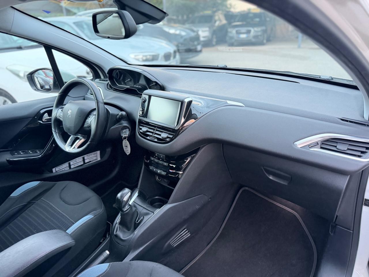Peugeot 208 82cv 5 porte Allure Km Certificati