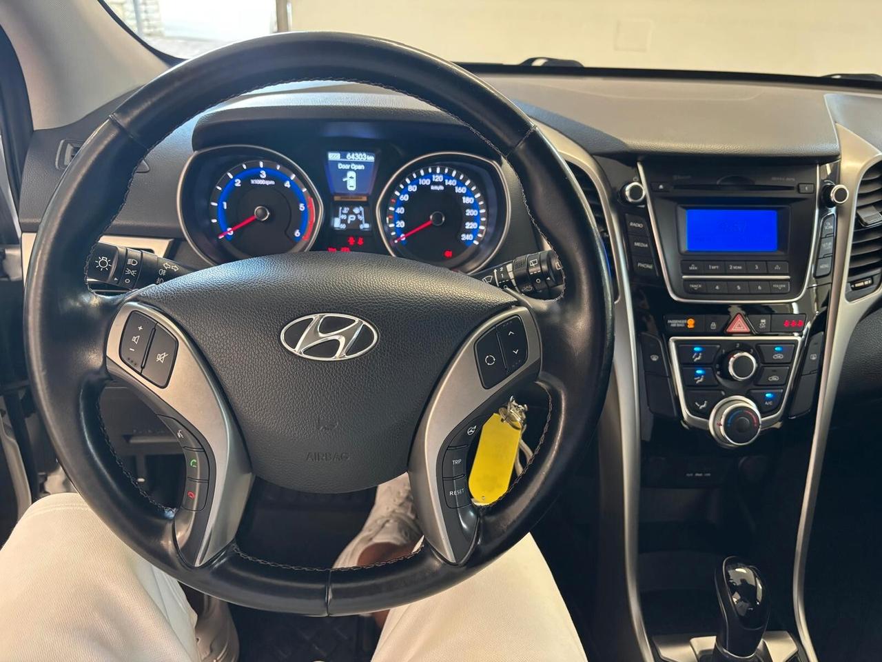 HYUNDAI I30 ANNO 2013 DS 1.6 AUTOMATICA ADATTA NEOPATENTATI KM 64 MILA