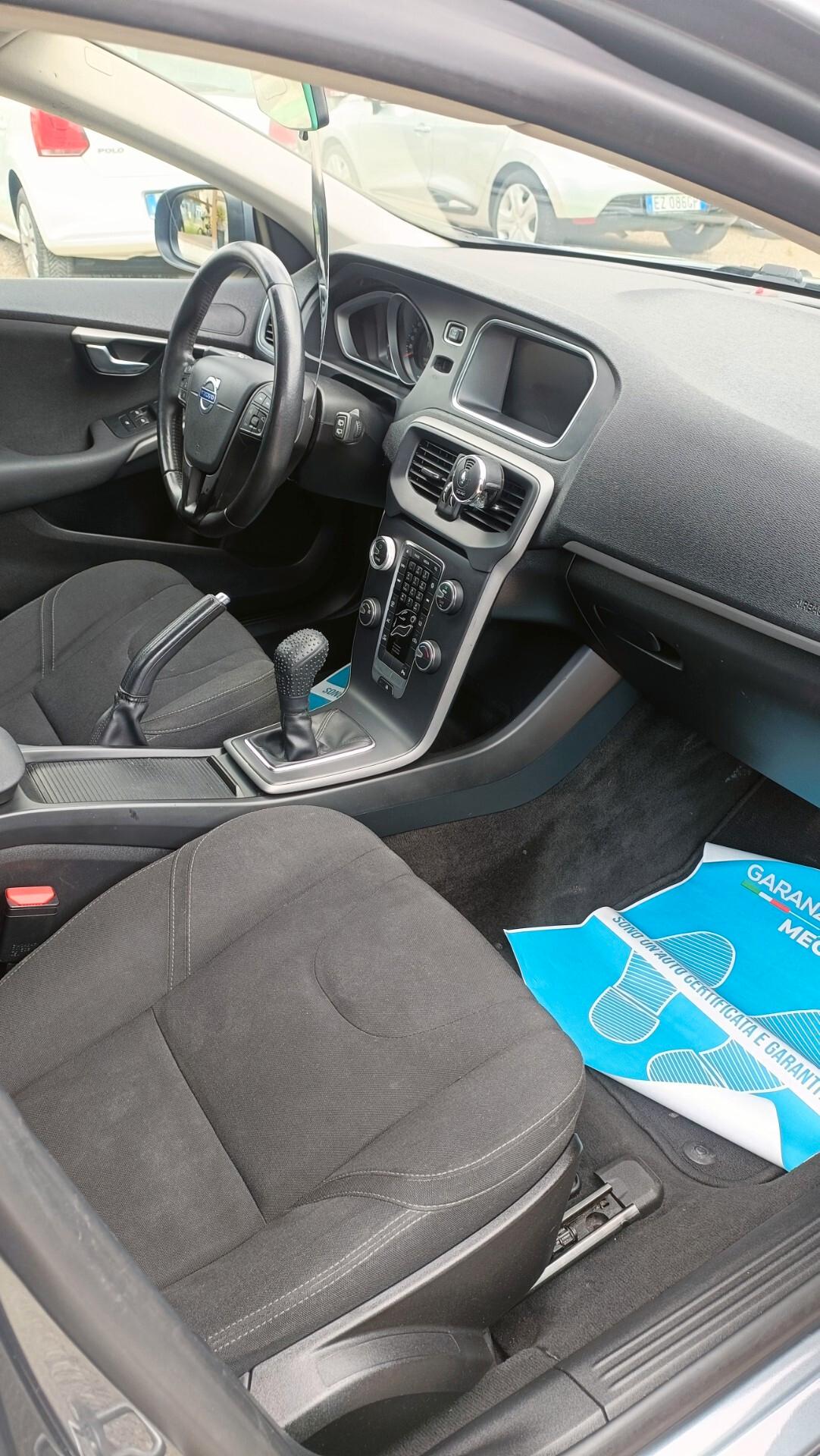 Volvo V40 D2 Momentum