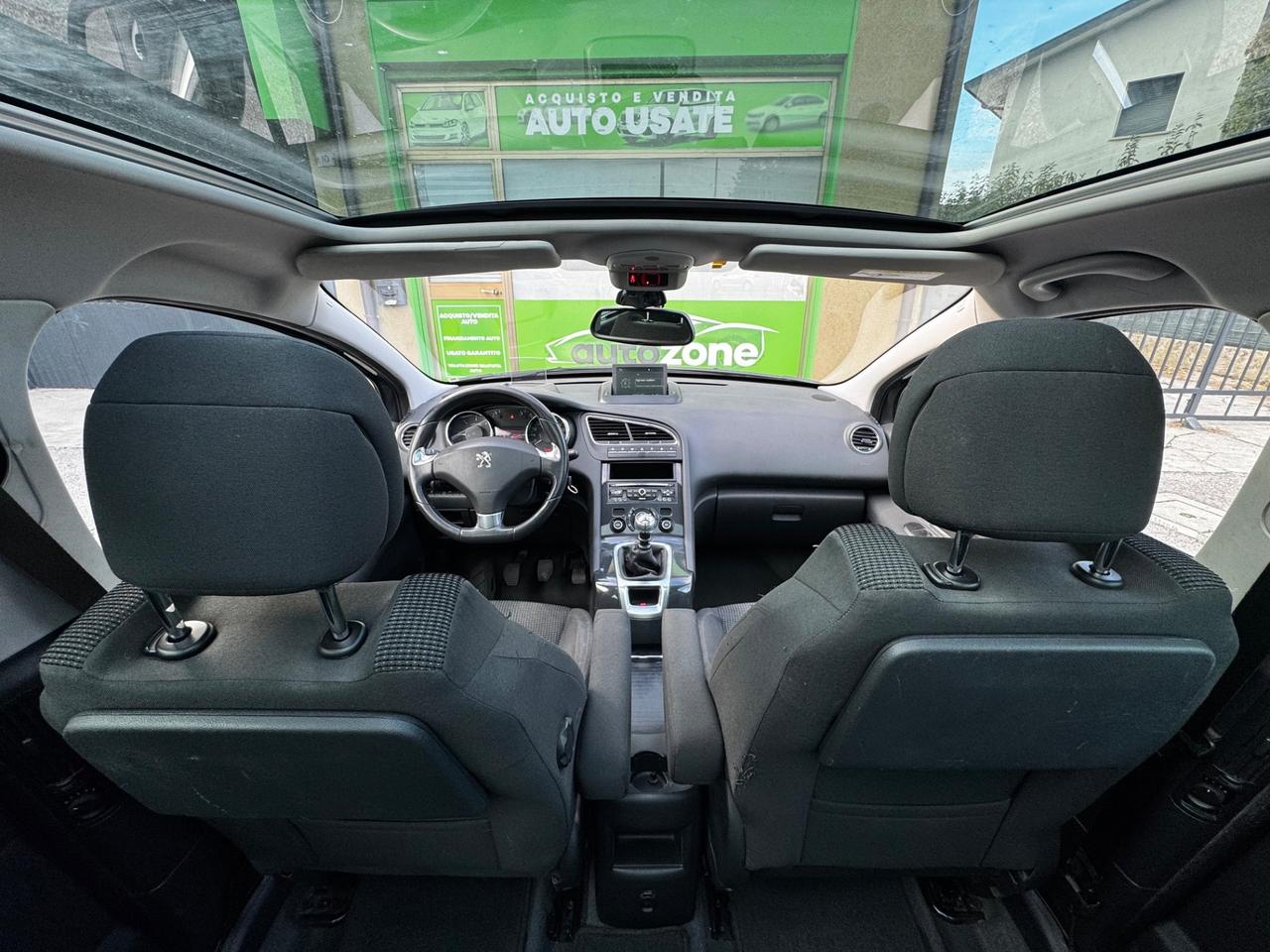 Peugeot 5008 1.6 HDi 115CV Allure