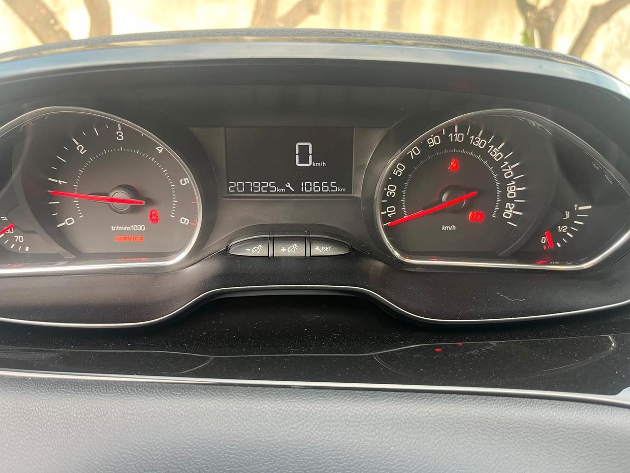 Peugeot 208 1.4 HDi 68cv Allure NEOPATENTATI