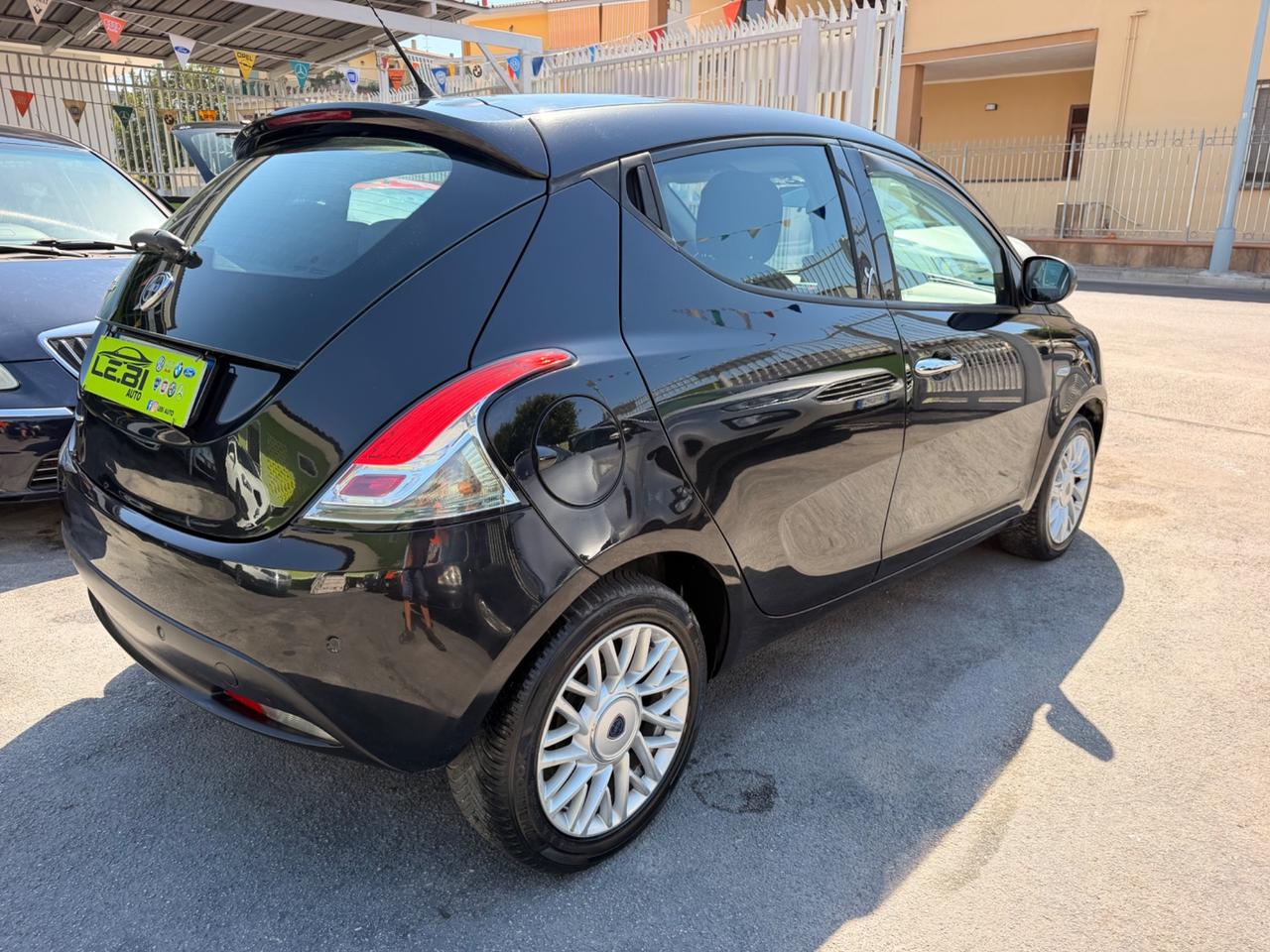 Lancia Ypsilon 1.2 69 CV 5 porte Platinum 130.000 KM