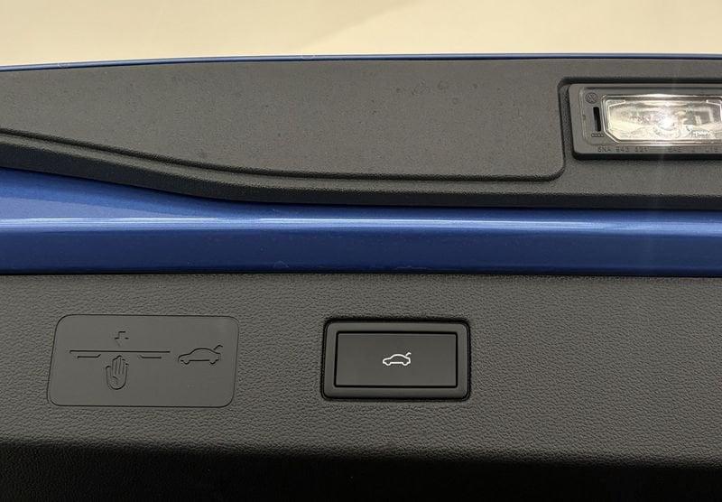 Volkswagen T-Roc R-Line 1.5 eTSI 150CV DSG