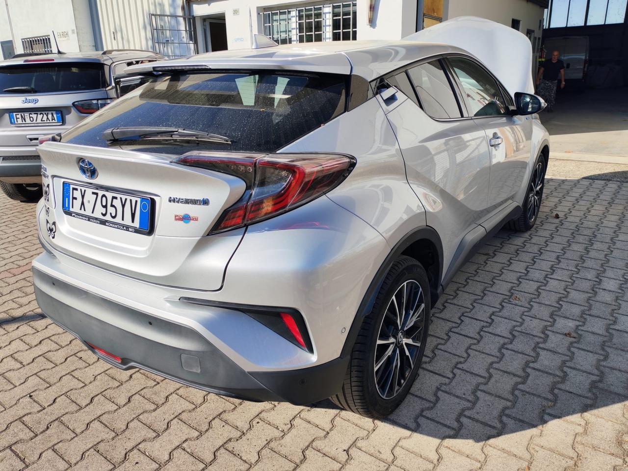 Toyota C-HR 1.8 Hybrid E-CVT Style+