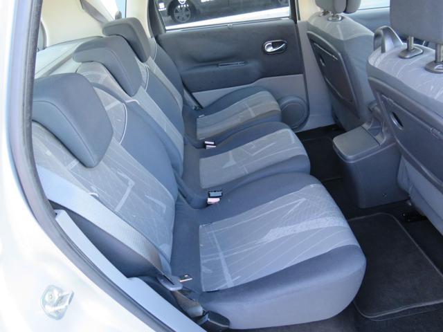 RENAULT Scenic 1.6 16V Confort Dynamique