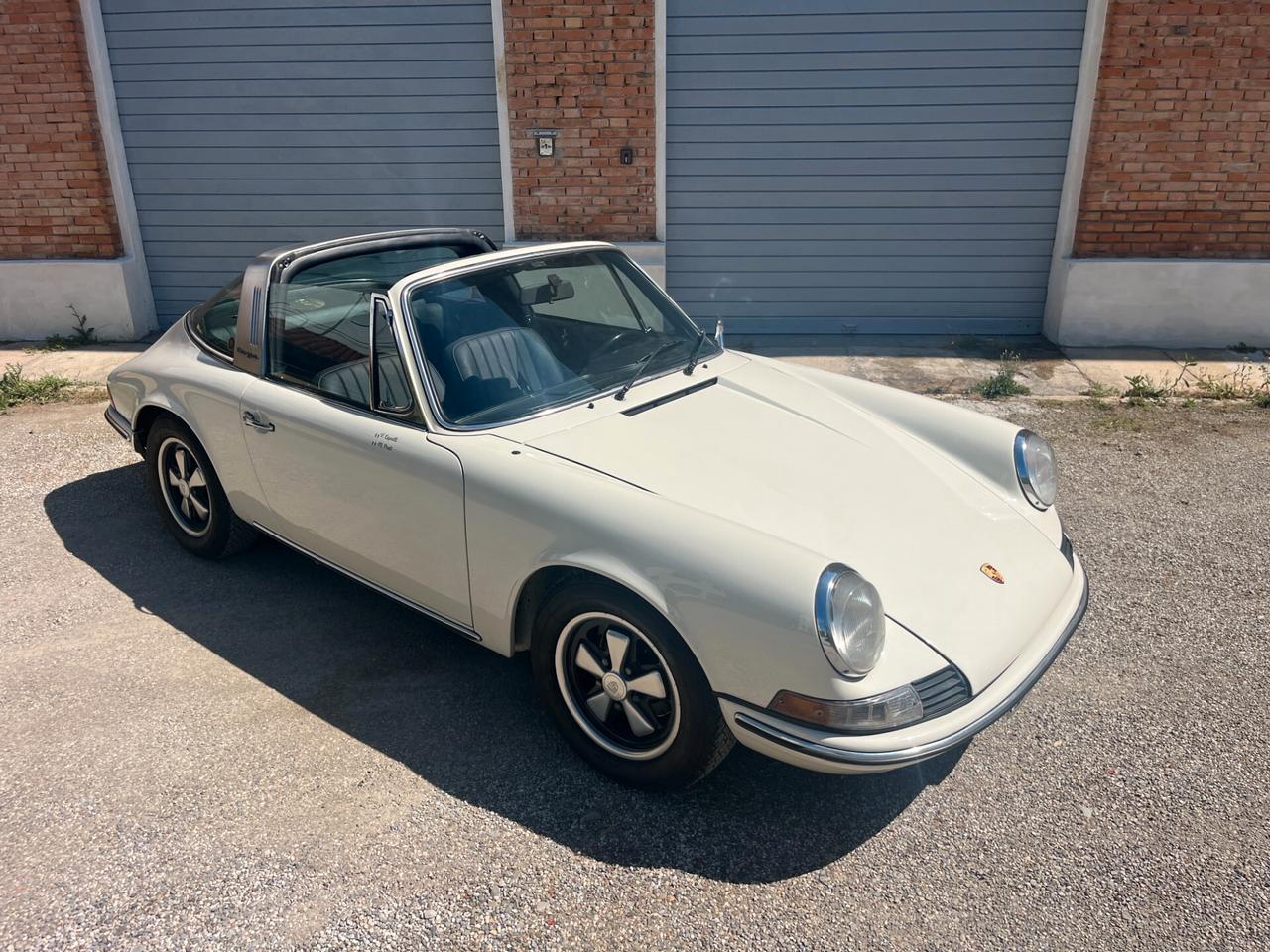 Porsche 911 2.4 T Targa Oro Asi