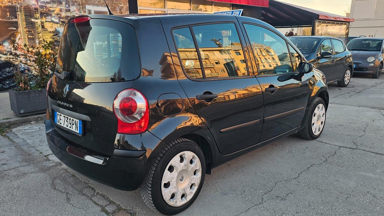 Renault Modus 1.2 16V Dynamique