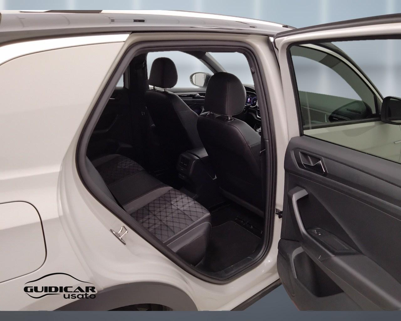 VOLKSWAGEN T-Roc I 2022 - T-Roc 1.0 tsi R-Line 110cv
