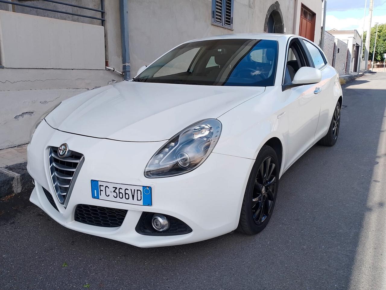 Alfa Romeo Giulietta 1.6 JTDm-2 120 CV Distinctive