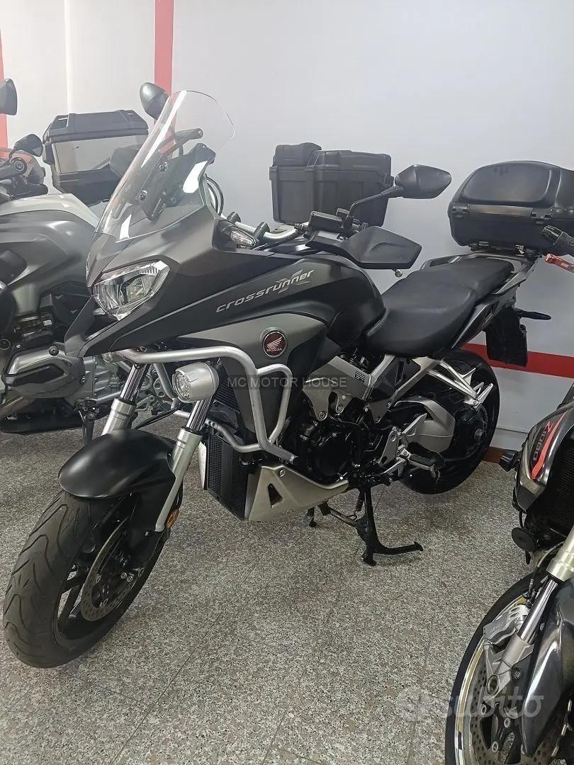 Honda cross runner 800 +0maggi0 casco+rate+permute