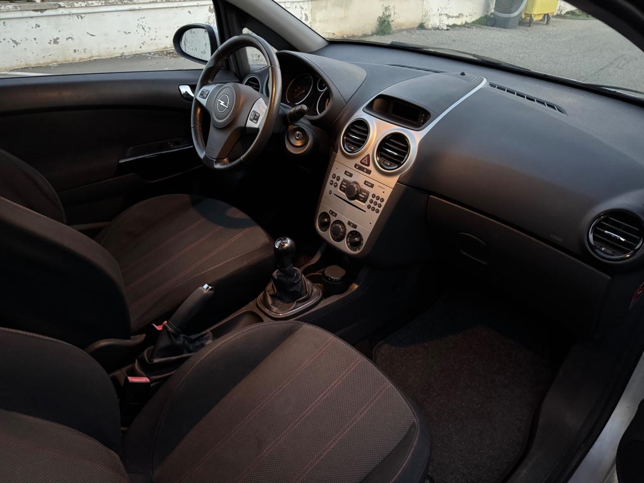 Opel Corsa 1.3 CDTI 90CV SPORT -61.000 KM-