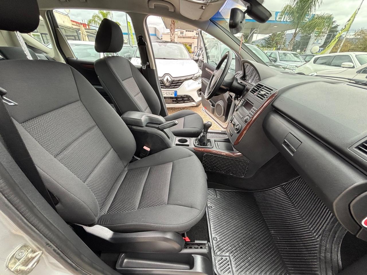 MERCEDES CLASSE-A150 AVANTGARDE 45.000KM