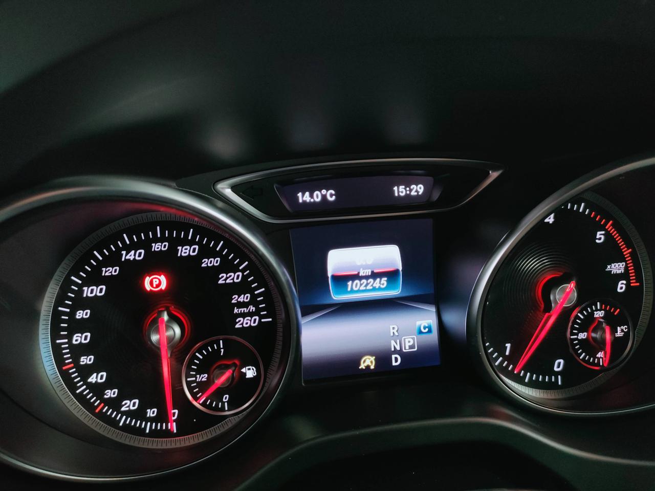 Mercedes-Benz GLA-X156 2017 - GLA 200 d Premium 4matic auto