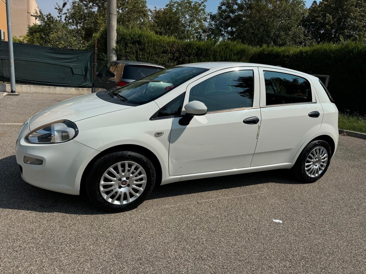 Fiat Punto 1.3 MJT - NEOPATENTATI - 12 MESI DI GARANZIA -