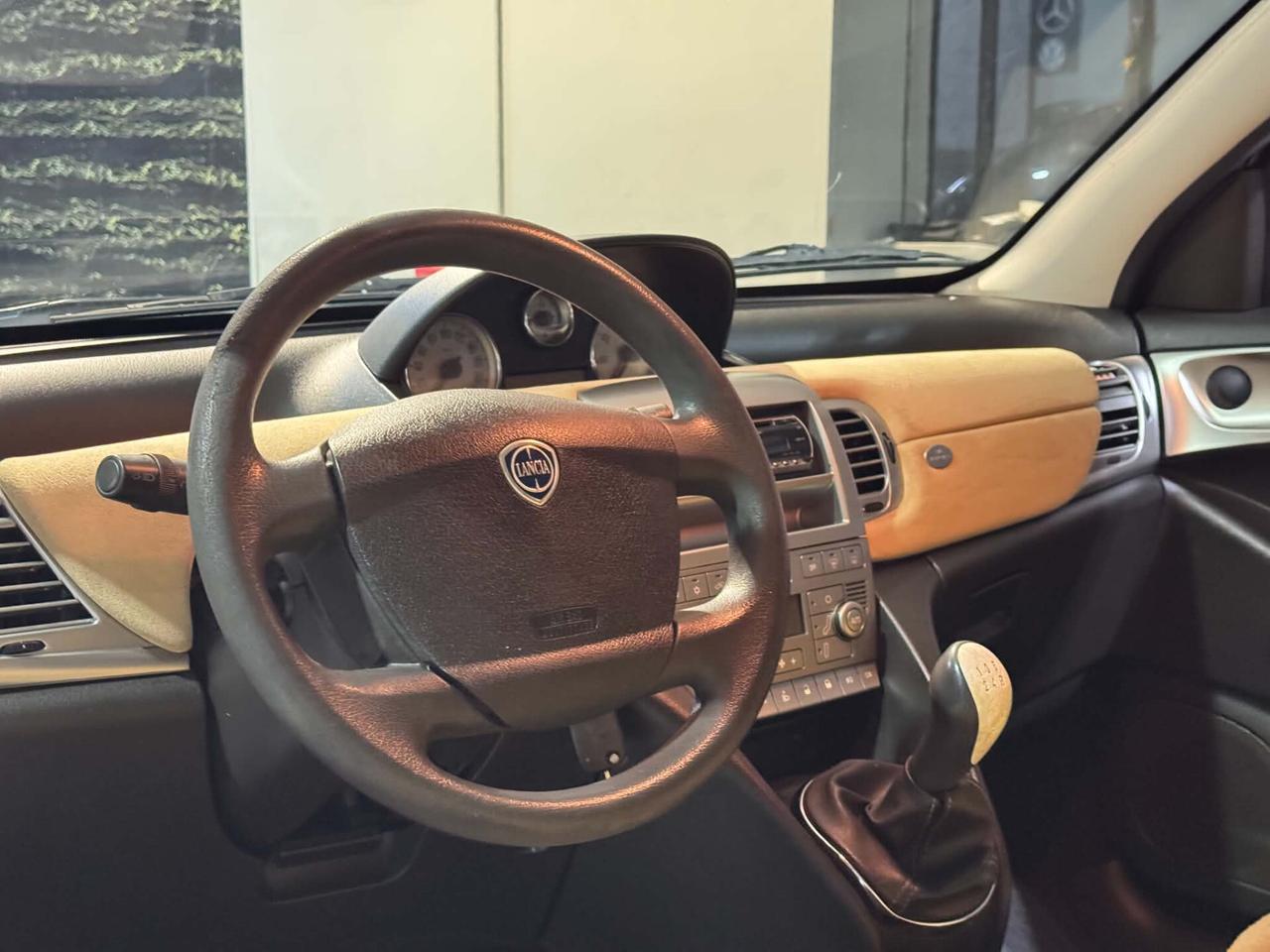 Lancia Ypsilon 1.3 MJT 75 CV Oro GARANZIA12MESI