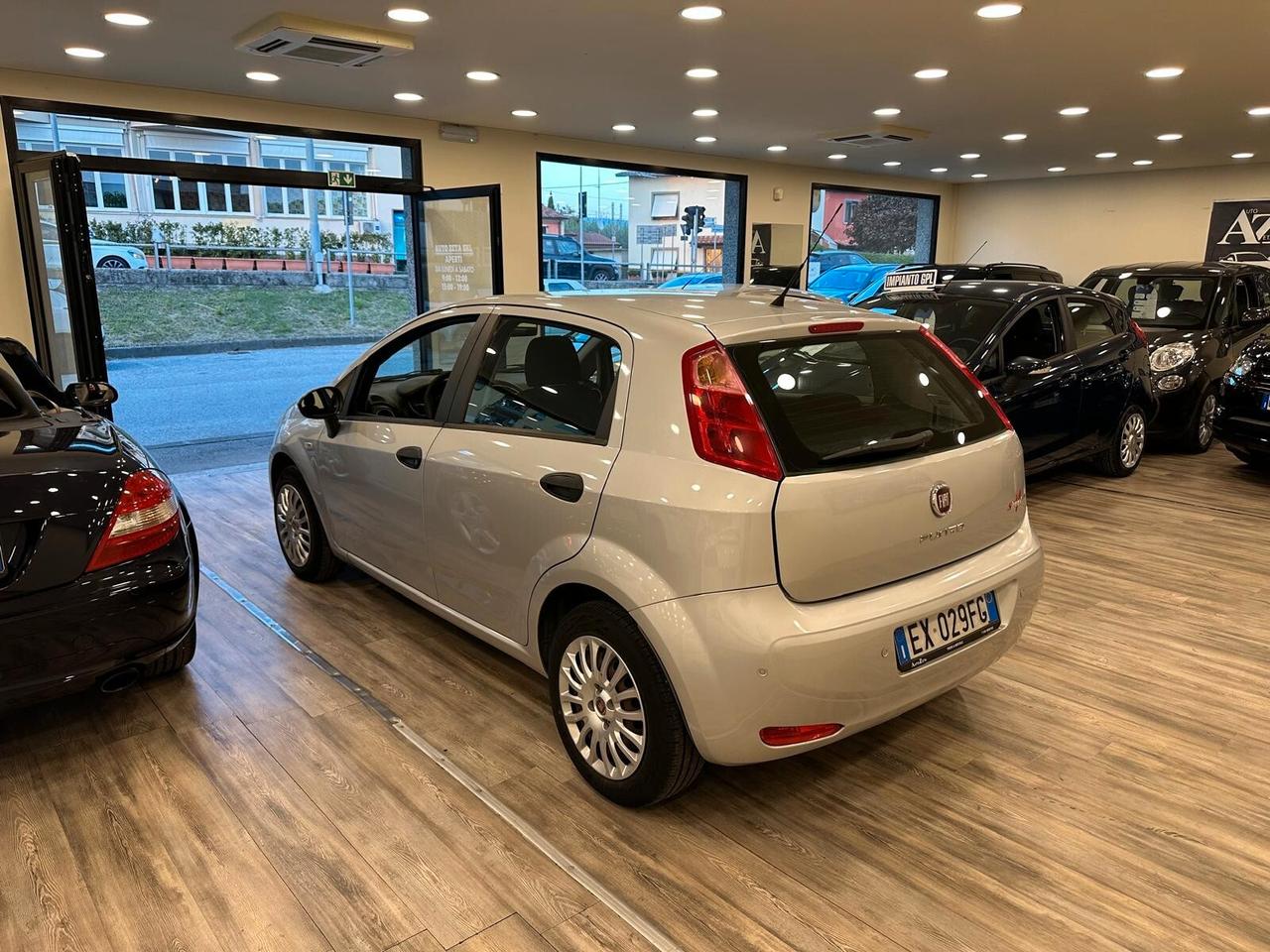 Fiat Punto 1.3 MJT 75 CV Street