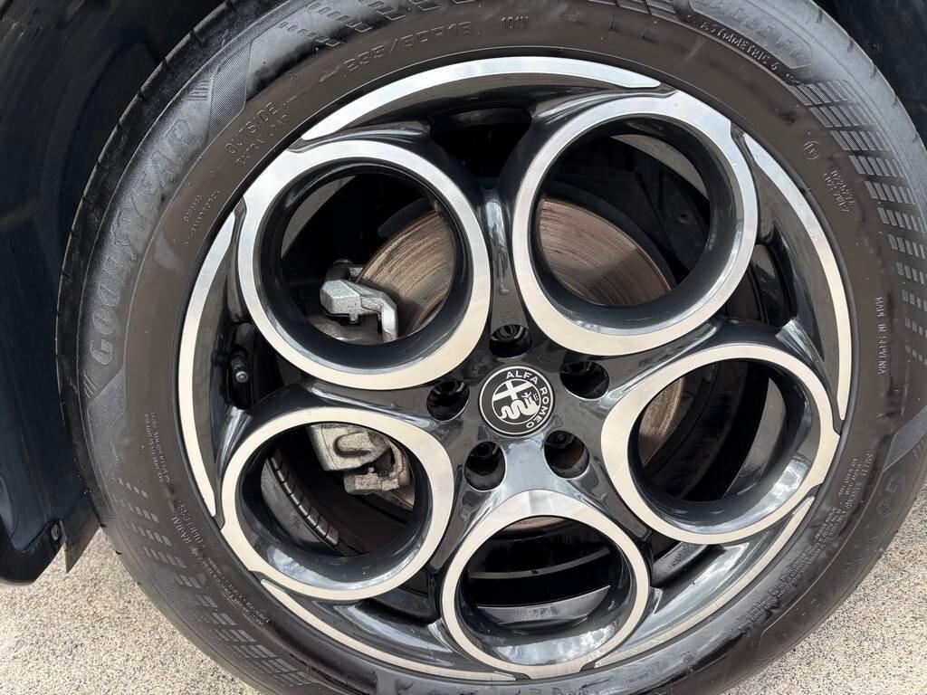 Alfa Romeo Tonale 1.6 Sprint 2024 / 25.000 KM Tua a soli 309 Euro