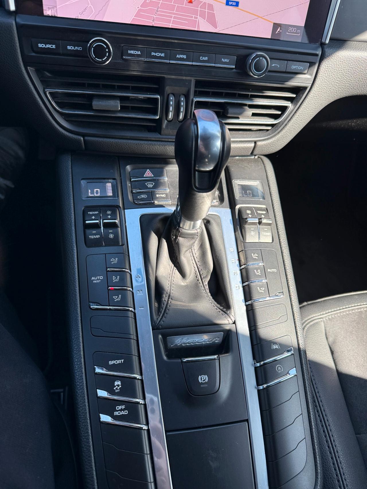 Porsche Macan 2.0 Black Edition