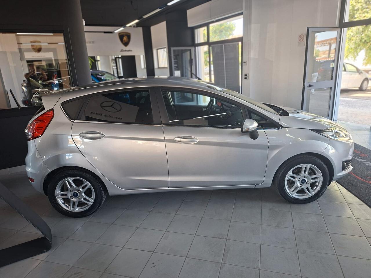 Ford Fiesta 1.5 TDCi 75CV 5 porte Titanium