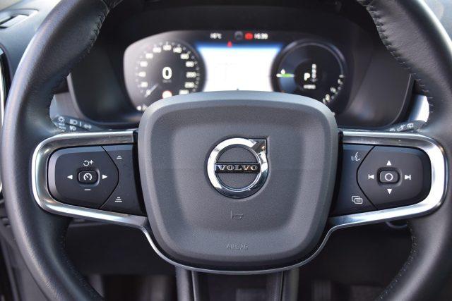 VOLVO XC40 T5 Recharge Plug-in Hybrid Inscription
