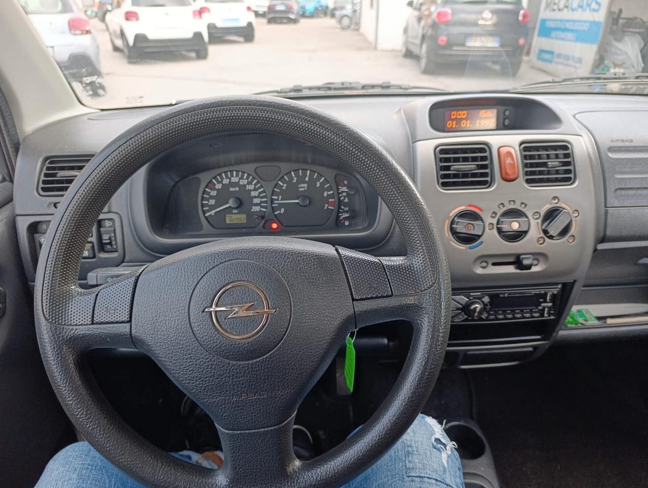 Opel Agila 1.2 16V 'Njoy