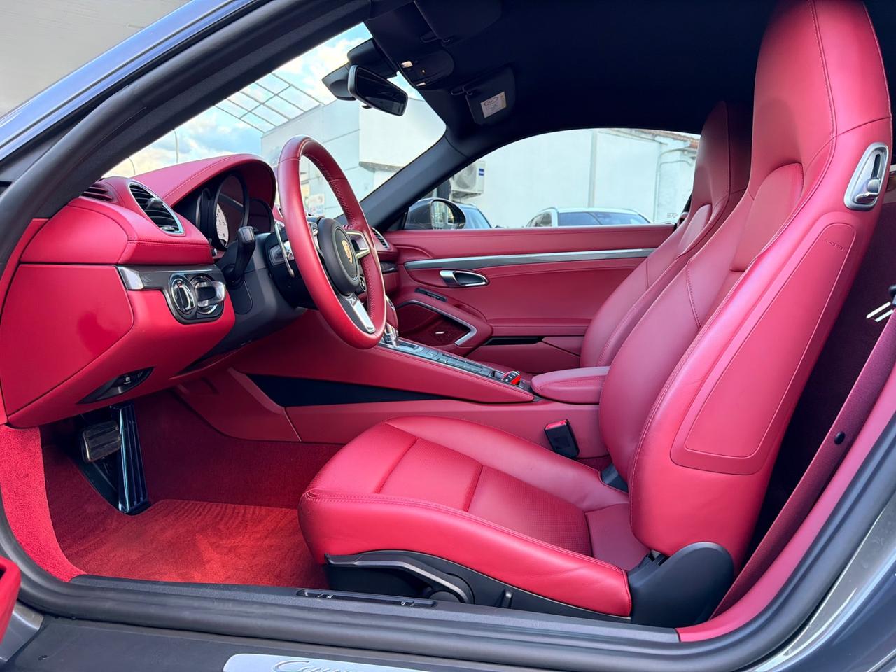 Porsche 718 Spyder Cayman 2.0 T 300cv 4.000km