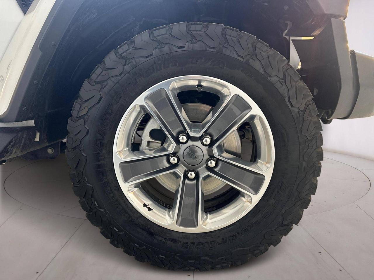 Jeep Wrangler Unlimited 2.2 mjt II Sahara