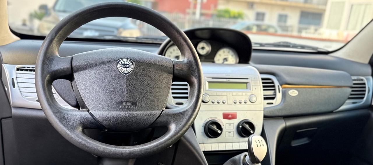 Lancia Ypsilon 1.2 Benzina 60 Cv