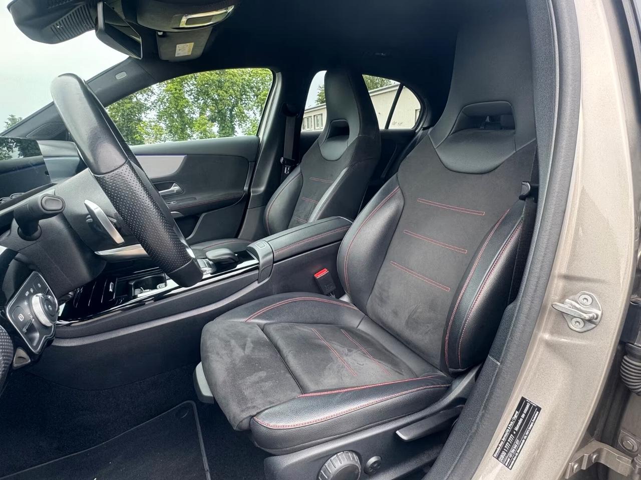 Mercedes-benz A 180 Premium AMG 136CV MBUX