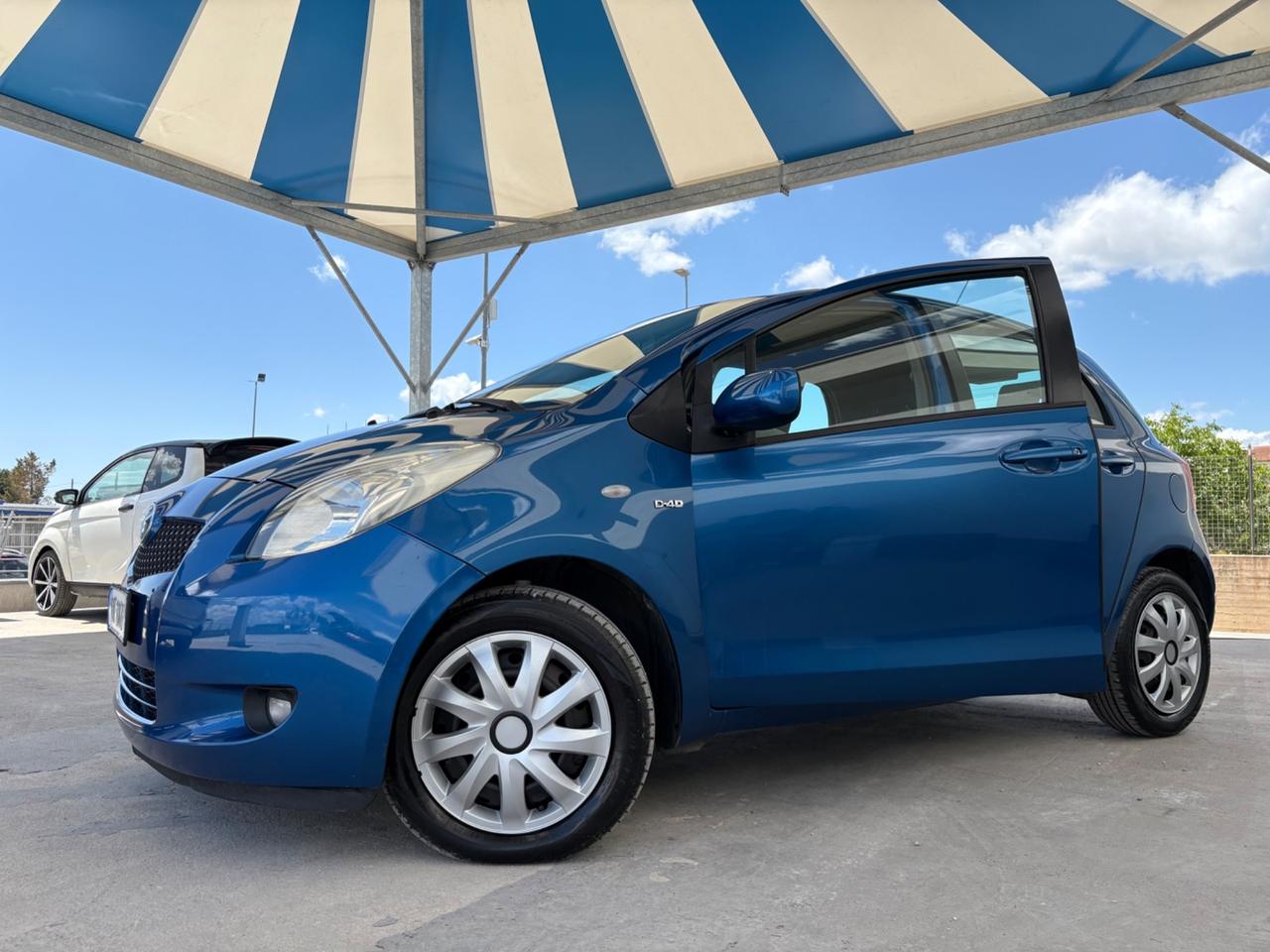 Toyota Yaris 1.4 D-4D DPF 5 porte Sol