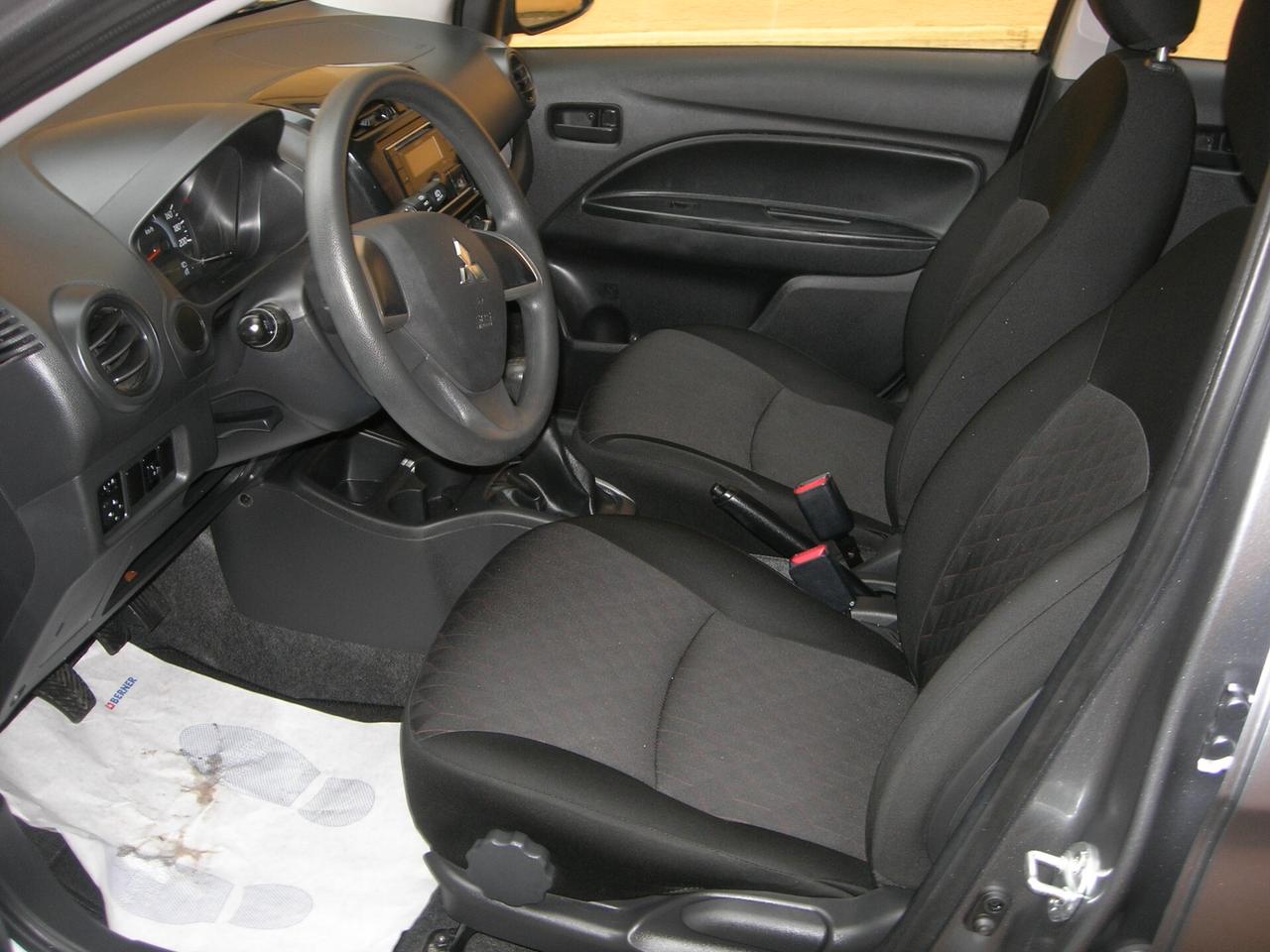 Mitsubishi Space Star Space Star 1.2 Invite Radio
