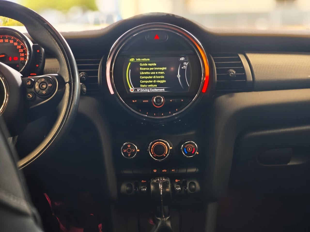 Mini 1.5 Cooper D Business XL